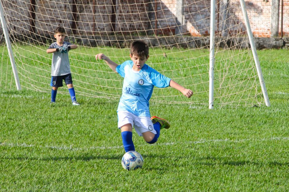 Campeonato Municipal de Futebol de Base 2025 começa com muita emoção e gols