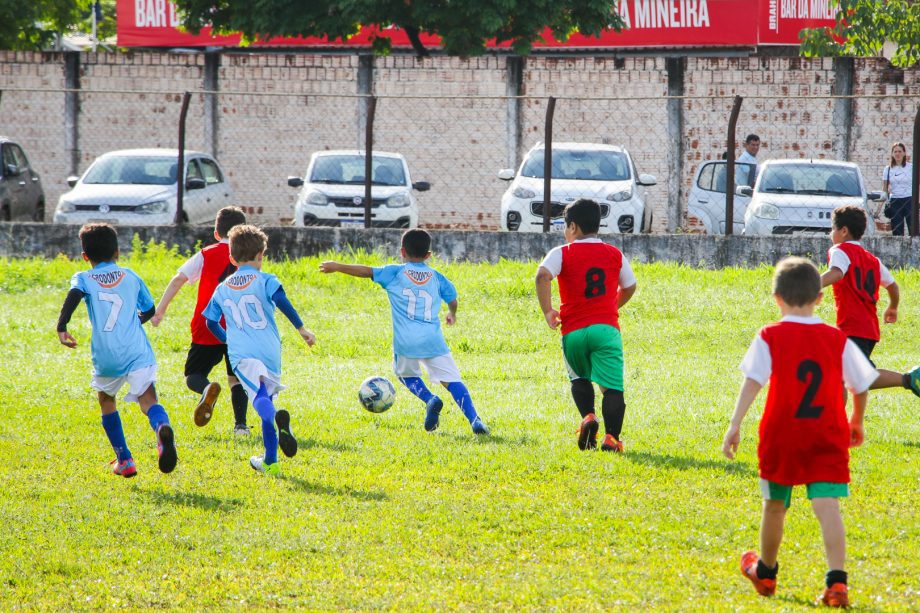 Campeonato Municipal de Futebol de Base 2025 começa com muita emoção e gols