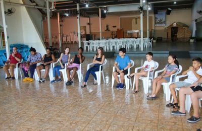 Prefeitura leva oficina ambiental à catequese da Paróquia Nossa Senhora Aparecida