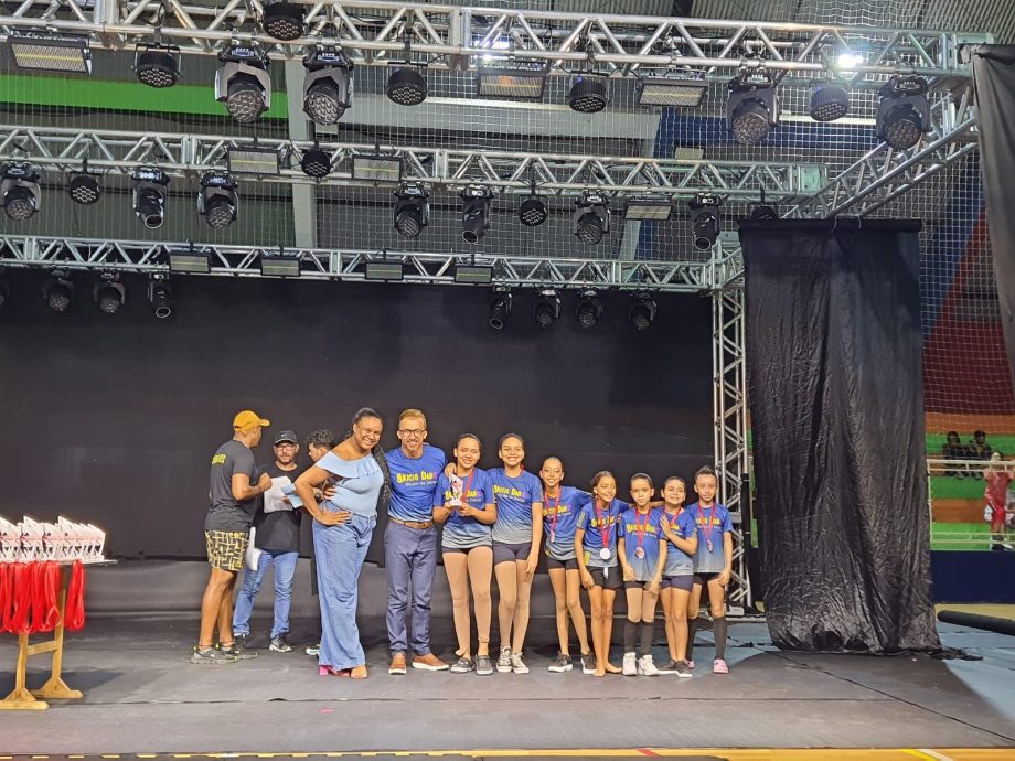 Três Lagoas se destaca em festival de dança com vários troféus e talentos locais Três Lagoas se destaca em festival de dança com vários troféus e talentos locais