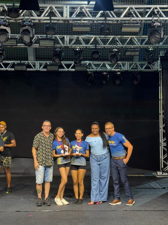 Três Lagoas se destaca em festival de dança com vários troféus e talentos locais Três Lagoas se destaca em festival de dança com vários troféus e talentos locais