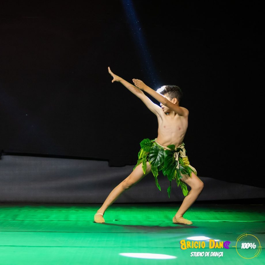 Três Lagoas se destaca em festival de dança com vários troféus e talentos locais Três Lagoas se destaca em festival de dança com vários troféus e talentos locais