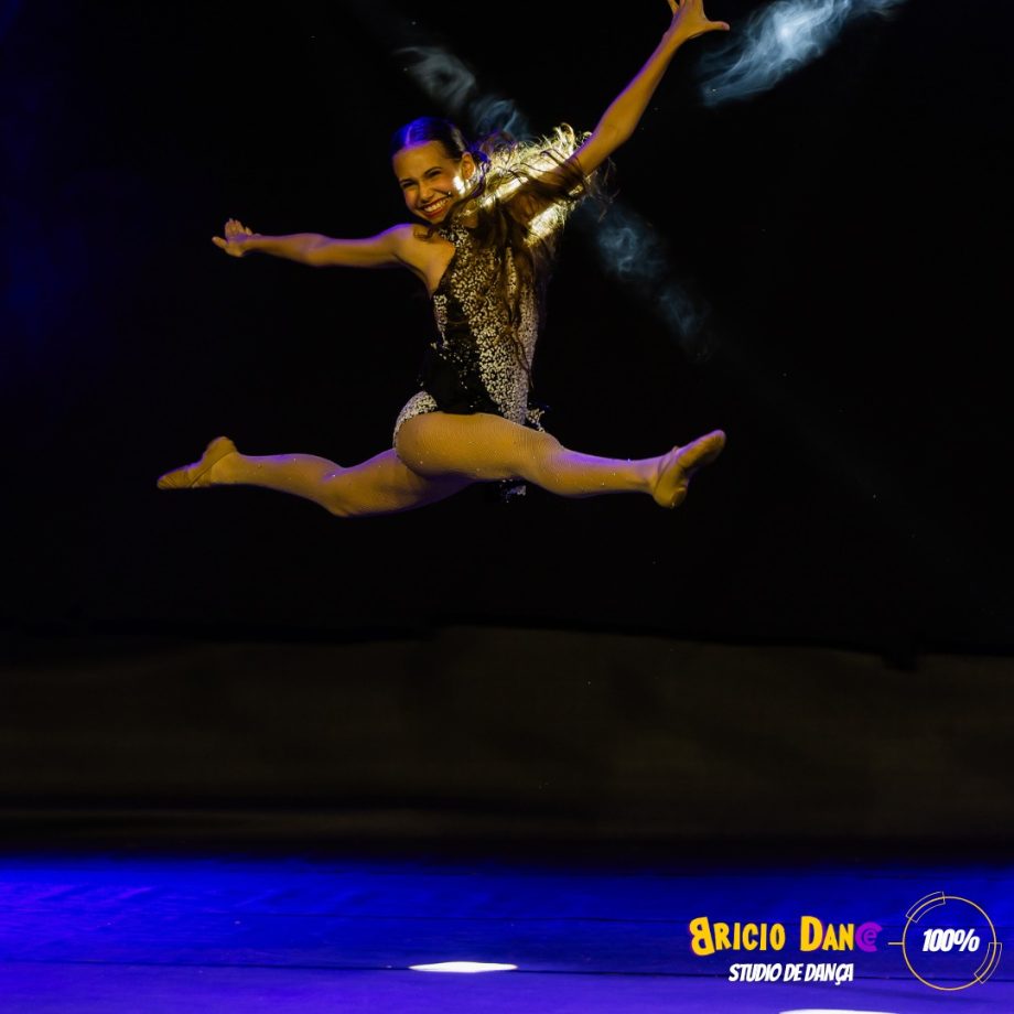 Três Lagoas se destaca em festival de dança com vários troféus e talentos locais Três Lagoas se destaca em festival de dança com vários troféus e talentos locais