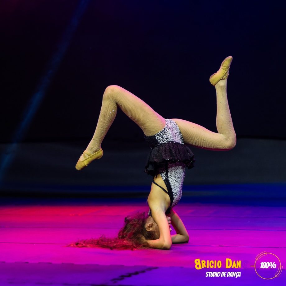 Três Lagoas se destaca em festival de dança com vários troféus e talentos locais Três Lagoas se destaca em festival de dança com vários troféus e talentos locais