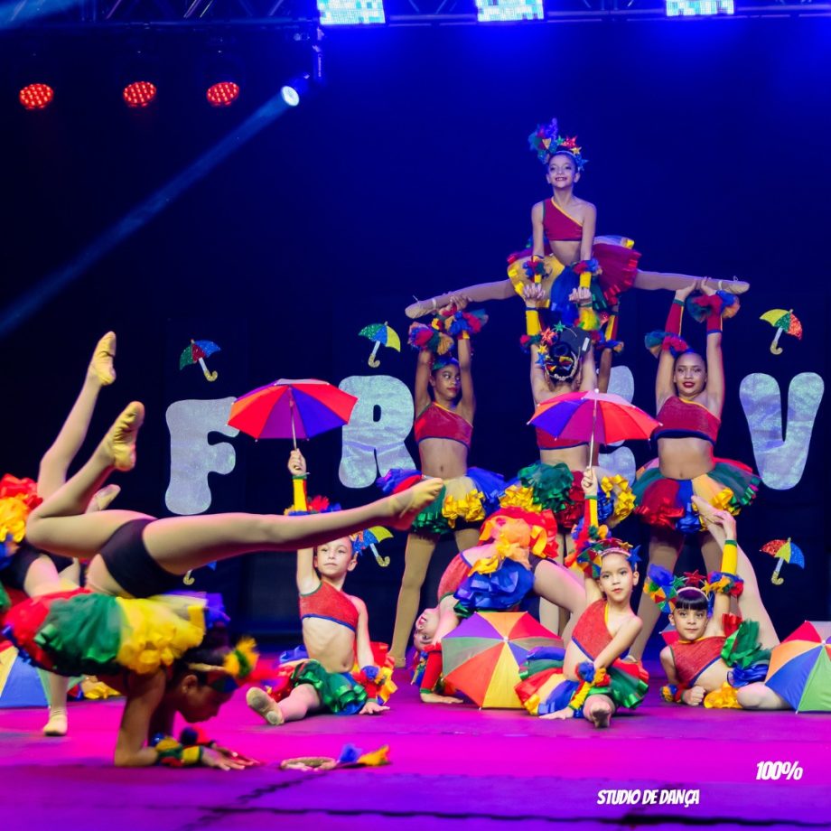 Três Lagoas se destaca em festival de dança com vários troféus e talentos locais Três Lagoas se destaca em festival de dança com vários troféus e talentos locais