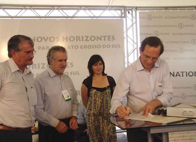 Nas comemorações de aniversário, Inocência ganha presente bilionário do setor da celulose Nas comemorações de aniversário, Inocência ganha presente bilionário do setor da celulose