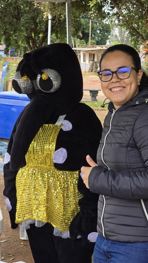 Equipes da Saúde promovem blitz educativa no Distrito de Arapuá para ajudar no combate ao mosquito Aedes aegypti