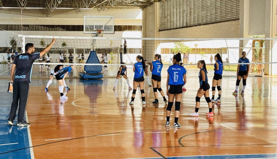 Começam as disputas do vôlei e futsal dos Jogos Escolares da Juventude de Mato Grosso do Sul Começam as disputas do vôlei e futsal dos Jogos Escolares da Juventude de Mato Grosso do Sul
