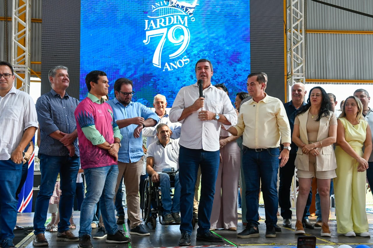 Na comemoração dos 79 anos de Jardim, Governo de MS reforça parceria e faz entregas para educação Na comemoração dos 79 anos de Jardim, Governo de MS reforça parceria e faz entregas para educação