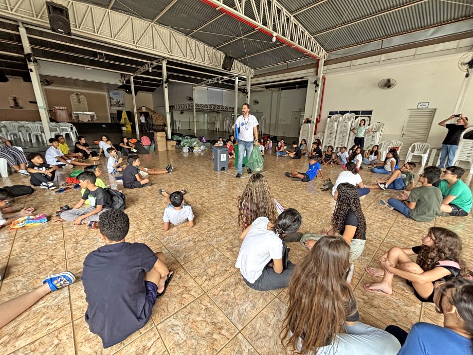 Prefeitura realiza nova oficina ambiental para crianças da catequese da Paróquia Nossa Senhora Aparecida Prefeitura realiza nova oficina ambiental para crianças da catequese da Paróquia Nossa Senhora Aparecida