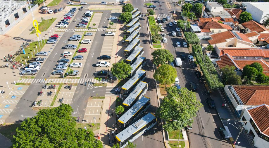 Ônibus com Wi-Fi e ar-condicionado já circulam em Três Lagoas; uso será gratuito até 10 de maio Ônibus com Wi-Fi e ar-condicionado já circulam em Três Lagoas; uso será gratuito até 10 de maio