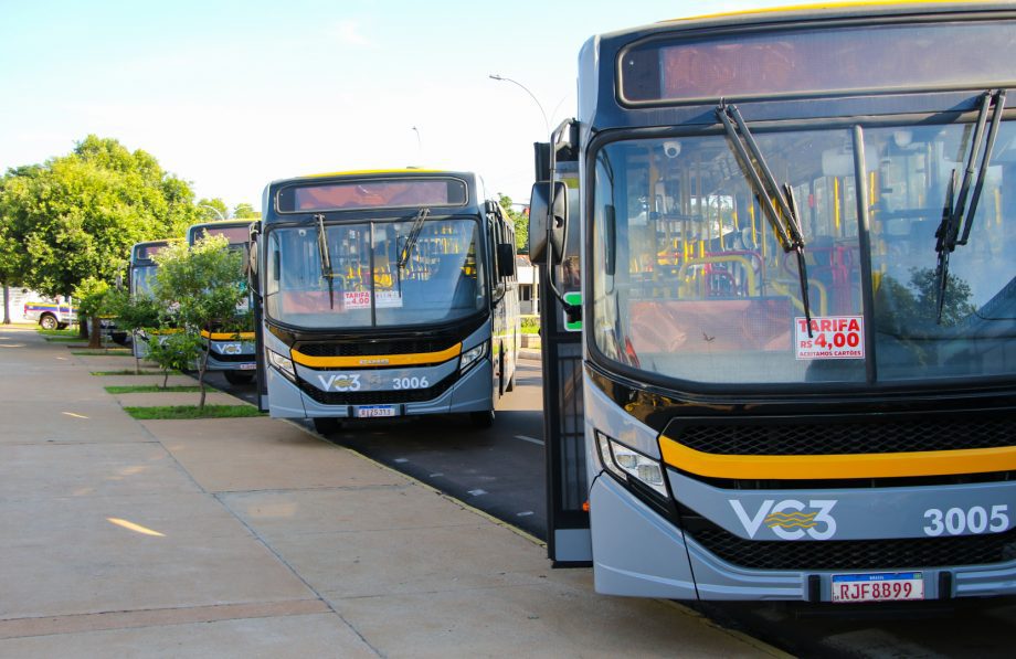 Ônibus com Wi-Fi e ar-condicionado já circulam em Três Lagoas; uso será gratuito até 10 de maio Ônibus com Wi-Fi e ar-condicionado já circulam em Três Lagoas; uso será gratuito até 10 de maio