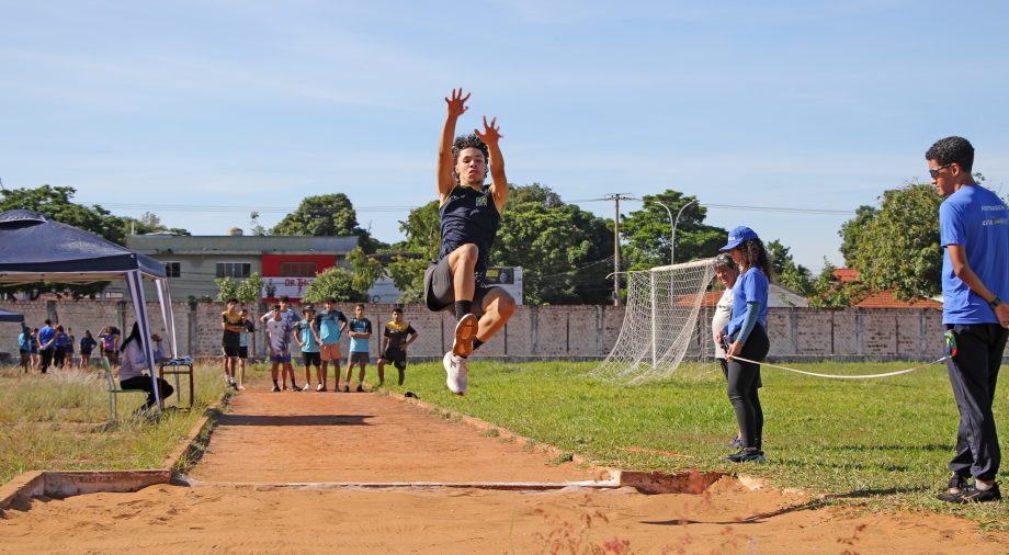 Escola Dom Aquino e Colégio Sesi dominam o atletismo nos Jogos Escolares Três-lagoenses 2025 Escola Dom Aquino e Colégio Sesi dominam o atletismo nos Jogos Escolares Três-lagoenses 2025