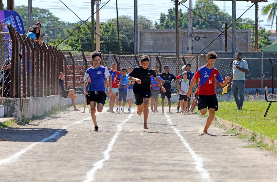 Escola Dom Aquino e Colégio Sesi dominam o atletismo nos Jogos Escolares Três-lagoenses 2025 Escola Dom Aquino e Colégio Sesi dominam o atletismo nos Jogos Escolares Três-lagoenses 2025