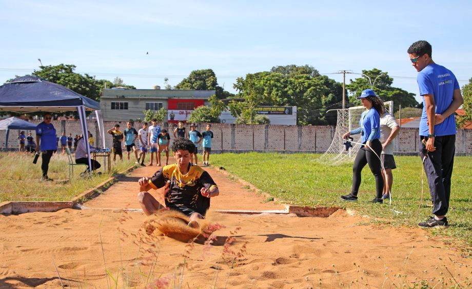 Escola Dom Aquino e Colégio Sesi dominam o atletismo nos Jogos Escolares Três-lagoenses 2025 Escola Dom Aquino e Colégio Sesi dominam o atletismo nos Jogos Escolares Três-lagoenses 2025