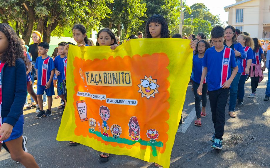 SMAS realiza caminhada marcante em alusão a Campanha “Faça Bonito” SMAS realiza caminhada marcante em alusão a Campanha “Faça Bonito”