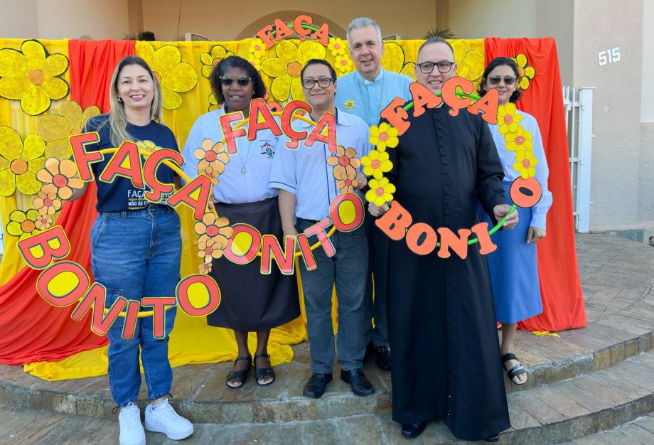 SMAS realiza caminhada marcante em alusão a Campanha “Faça Bonito” SMAS realiza caminhada marcante em alusão a Campanha “Faça Bonito”
