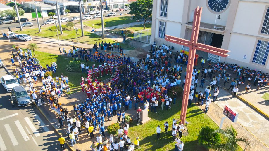 SMAS realiza caminhada marcante em alusão a Campanha “Faça Bonito” SMAS realiza caminhada marcante em alusão a Campanha “Faça Bonito”