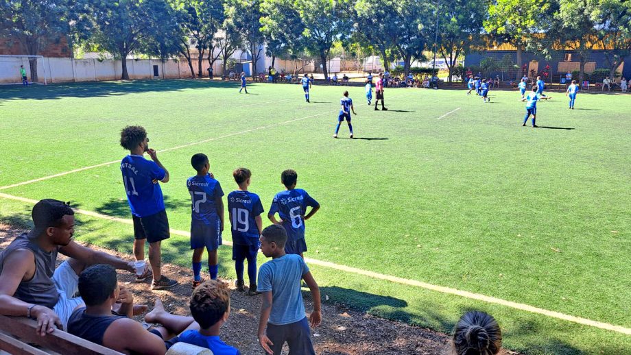 FUTEBOL DE BASE – Campeonato entra na fase decisiva com jogos do sub-11 neste sábado (31) FUTEBOL DE BASE – Campeonato entra na fase decisiva com jogos do sub-11 neste sábado (31)