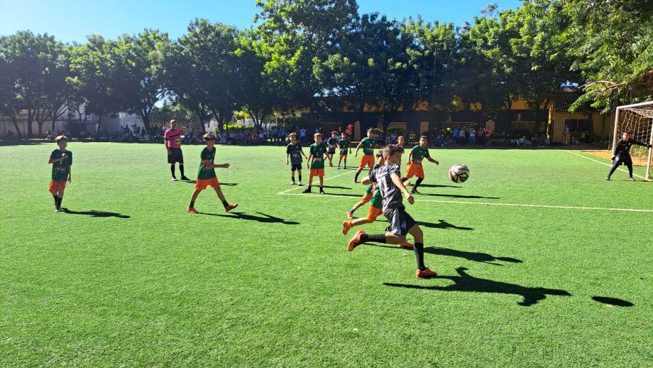 FUTEBOL DE BASE – Campeonato entra na fase decisiva com jogos do sub-11 neste sábado (31) FUTEBOL DE BASE – Campeonato entra na fase decisiva com jogos do sub-11 neste sábado (31)