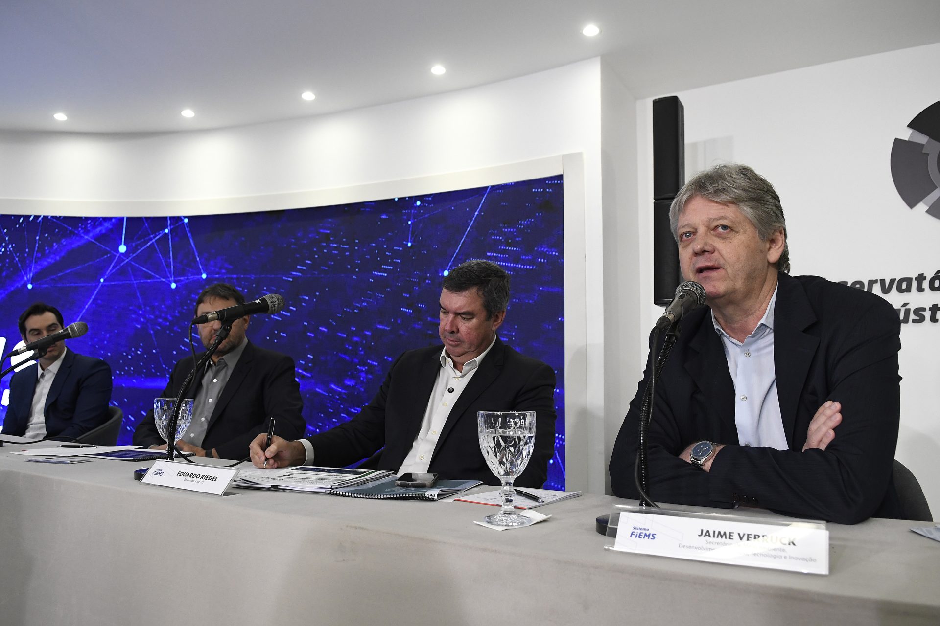Investimento industrial fortalece economia de MS e reflete na geração de emprego e renda Investimento industrial fortalece economia de MS e reflete na geração de emprego e renda