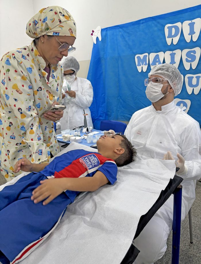 SMS realiza 1ª ação de Educação em Saúde Bucal na Escola Ramez Tebet SMS realiza 1ª ação de Educação em Saúde Bucal na Escola Ramez Tebet