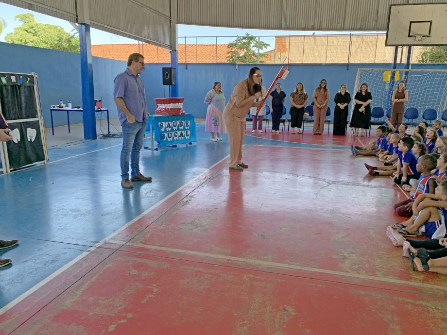 SMS realiza 1ª ação de Educação em Saúde Bucal na Escola Ramez Tebet SMS realiza 1ª ação de Educação em Saúde Bucal na Escola Ramez Tebet