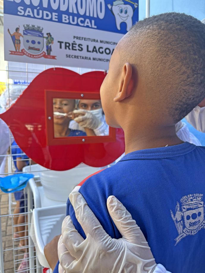 SMS realiza 1ª ação de Educação em Saúde Bucal na Escola Ramez Tebet SMS realiza 1ª ação de Educação em Saúde Bucal na Escola Ramez Tebet