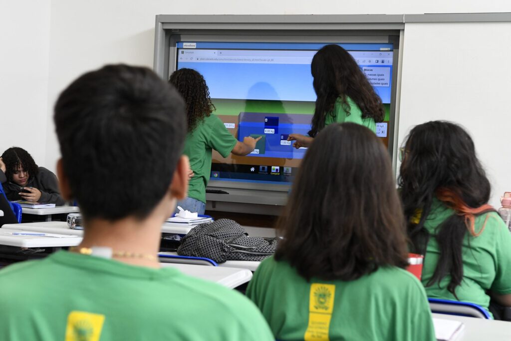 Ensino Médio da rede estadual conquista o melhor resultado de proficiência da história de MS