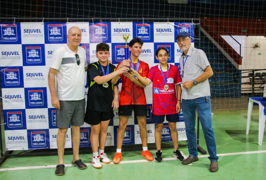 Luloca e Sesc são os campeões dos Jogos Escolares Três-lagoenses sub-14 Luloca e Sesc são os campeões dos Jogos Escolares Três-lagoenses sub-14
