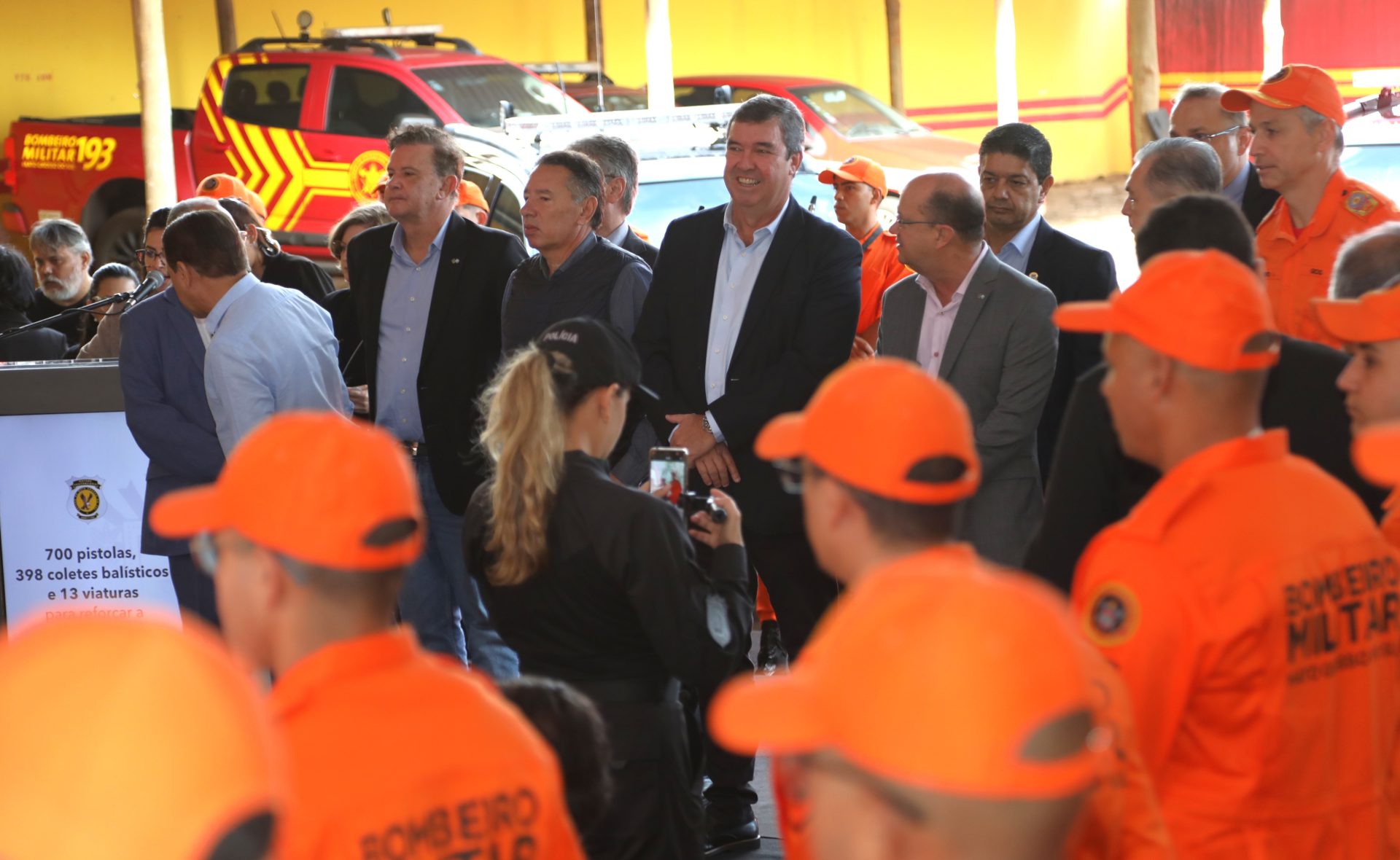 Governo de MS entrega viaturas e equipamentos para a Polícia Penal e para combater aos incêndios no Pantanal Governo de MS entrega viaturas e equipamentos para a Polícia Penal e para combater aos incêndios no Pantanal