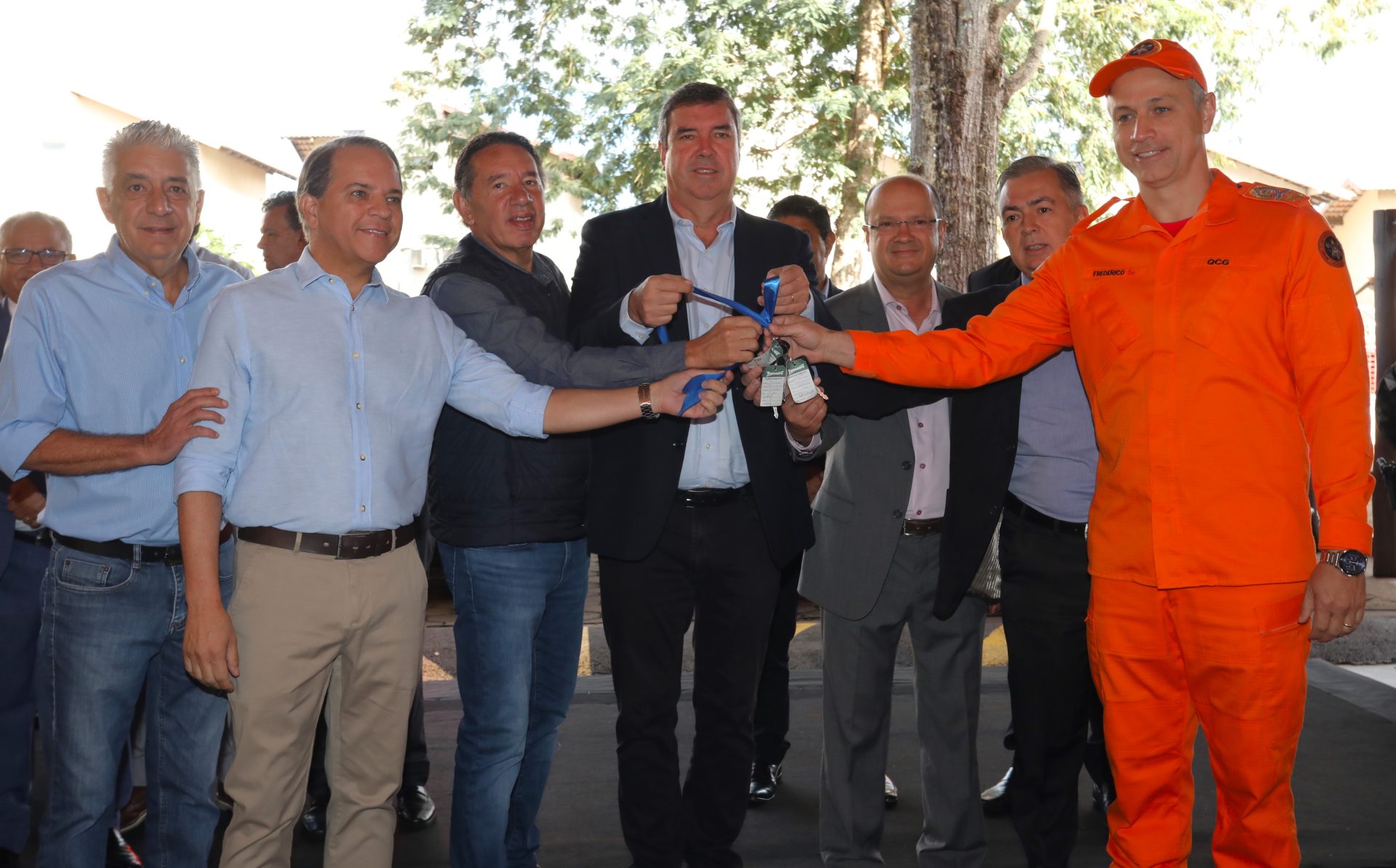 Governo de MS entrega viaturas e equipamentos para a Polícia Penal e para combater aos incêndios no Pantanal Governo de MS entrega viaturas e equipamentos para a Polícia Penal e para combater aos incêndios no Pantanal
