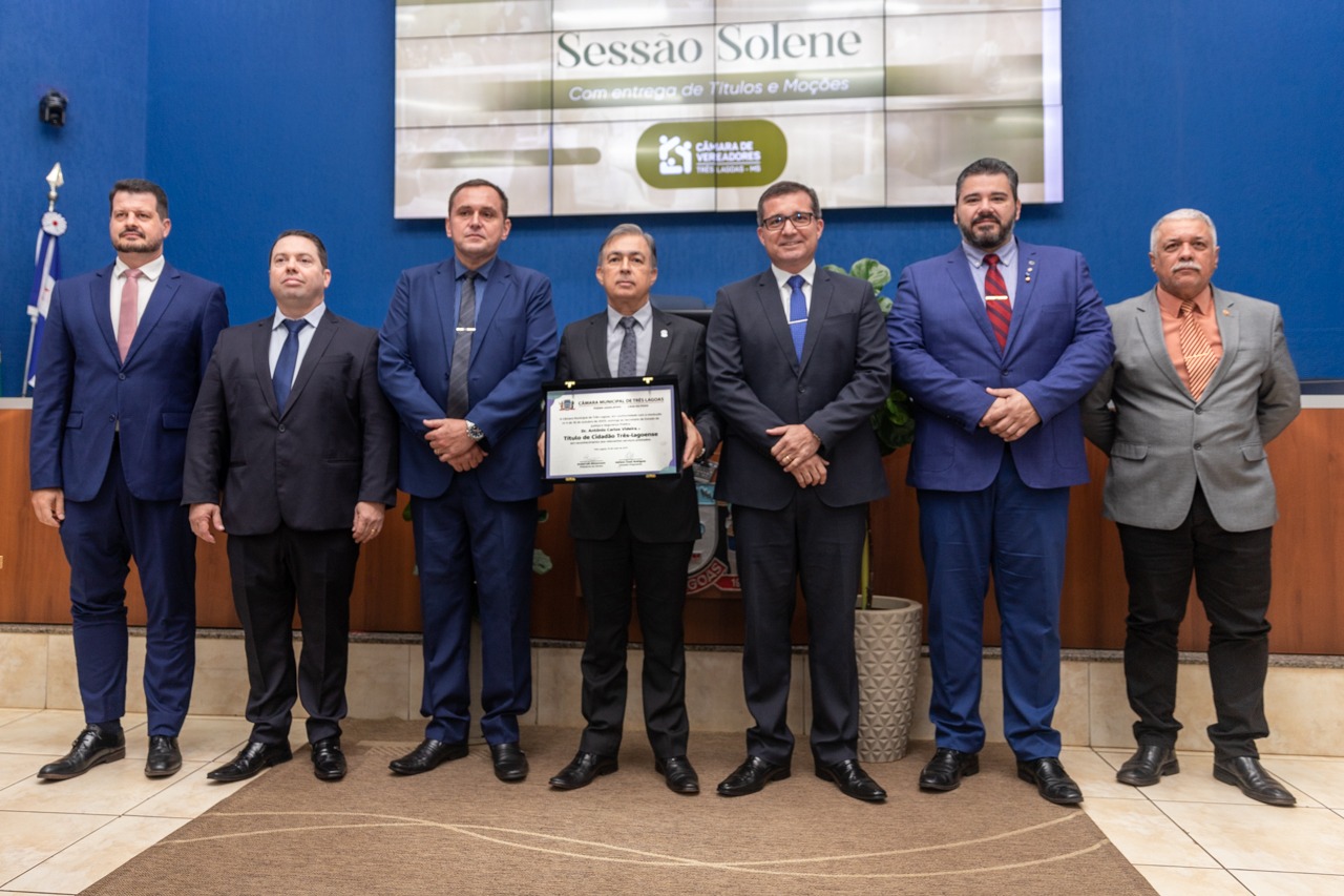 Autoridades da segurança pública do MS recebem títulos de cidadãos três-lagoenses Autoridades da segurança pública do MS recebem títulos de cidadãos três-lagoenses