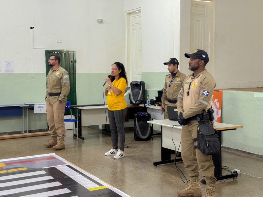 MAIO AMARELO – Prefeitura reforça ações de conscientização para um trânsito mais seguro MAIO AMARELO – Prefeitura reforça ações de conscientização para um trânsito mais seguro