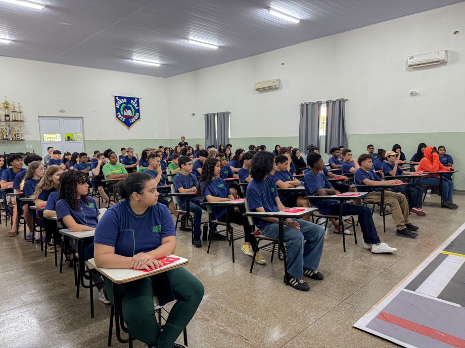 MAIO AMARELO – Prefeitura reforça ações de conscientização para um trânsito mais seguro MAIO AMARELO – Prefeitura reforça ações de conscientização para um trânsito mais seguro