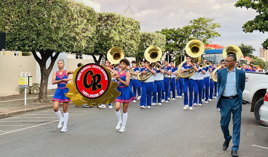 Banda Marcial Cristo Redentor se apresenta na alvorada festiva do Hospital Auxiliadora em comemoração aos 106 anos da instituição Banda Marcial Cristo Redentor se apresenta na alvorada festiva do Hospital Auxiliadora em comemoração aos 106 anos da instituição