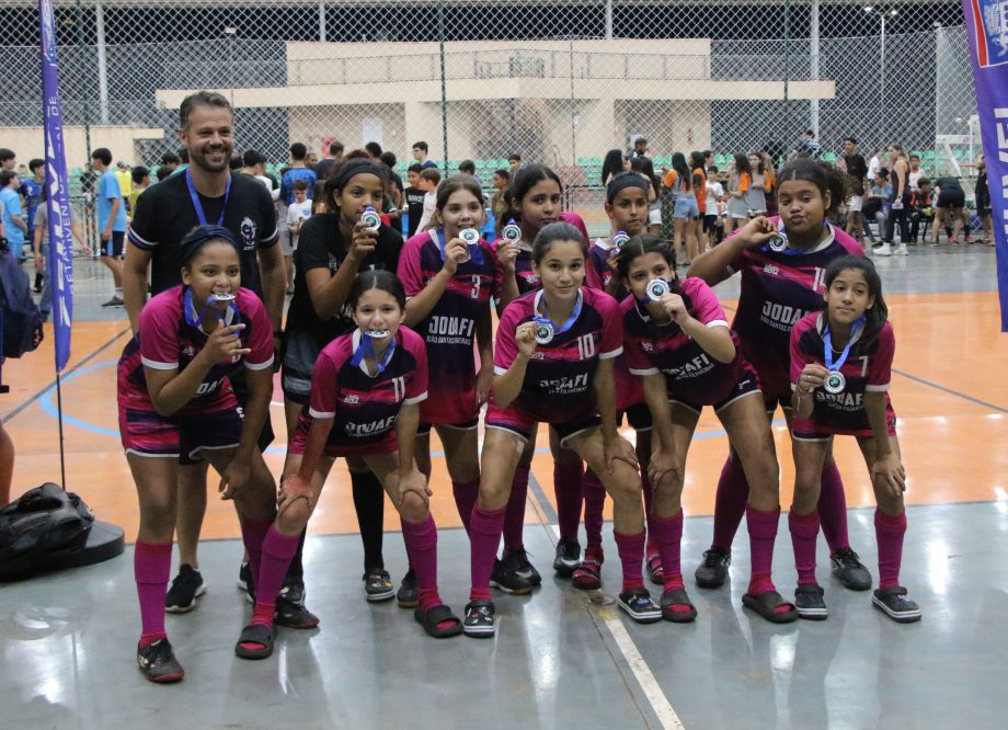 LULOCA e Anglo vencem as finais do futsal Sub-14 dos Jogos Escolares Três-Lagoenses LULOCA e Anglo vencem as finais do futsal Sub-14 dos Jogos Escolares Três-Lagoenses
