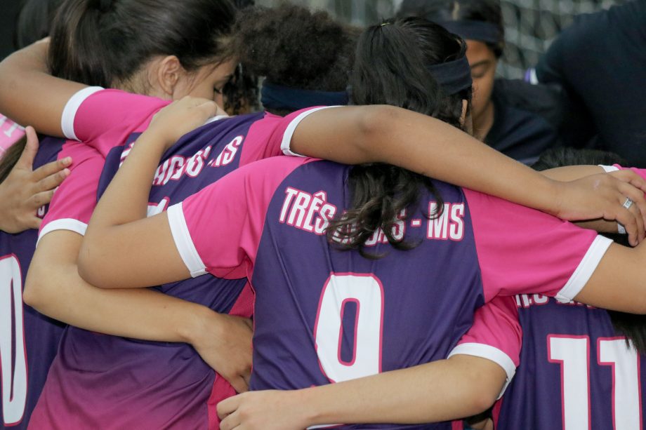 LULOCA e Anglo vencem as finais do futsal Sub-14 dos Jogos Escolares Três-Lagoenses LULOCA e Anglo vencem as finais do futsal Sub-14 dos Jogos Escolares Três-Lagoenses