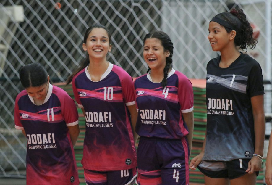 LULOCA e Anglo vencem as finais do futsal Sub-14 dos Jogos Escolares Três-Lagoenses LULOCA e Anglo vencem as finais do futsal Sub-14 dos Jogos Escolares Três-Lagoenses