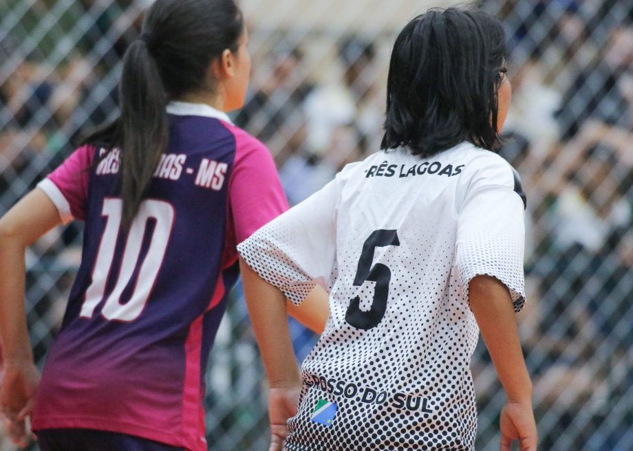 LULOCA e Anglo vencem as finais do futsal Sub-14 dos Jogos Escolares Três-Lagoenses LULOCA e Anglo vencem as finais do futsal Sub-14 dos Jogos Escolares Três-Lagoenses