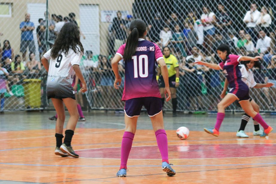 LULOCA e Anglo vencem as finais do futsal Sub-14 dos Jogos Escolares Três-Lagoenses LULOCA e Anglo vencem as finais do futsal Sub-14 dos Jogos Escolares Três-Lagoenses