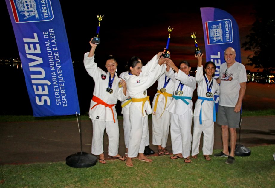 JUDÔ DOS JETS SUB-14 – Funlec ganha no feminino e Salesiano lidera no masculino JUDÔ DOS JETS SUB-14 – Funlec ganha no feminino e Salesiano lidera no masculino