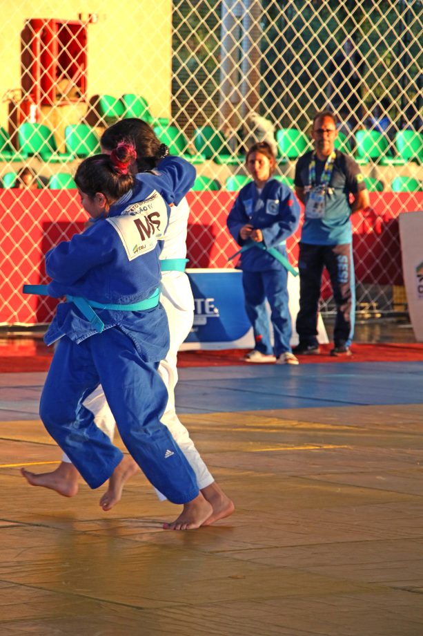 JUDÔ DOS JETS SUB-14 – Funlec ganha no feminino e Salesiano lidera no masculino JUDÔ DOS JETS SUB-14 – Funlec ganha no feminino e Salesiano lidera no masculino