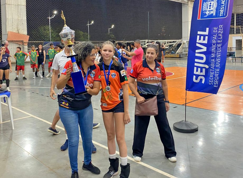 Fernando Corrêa e Colégio Anglo sãos os campeões do vôlei do JETs Sub-14 Fernando Corrêa e Colégio Anglo sãos os campeões do vôlei do JETs Sub-14