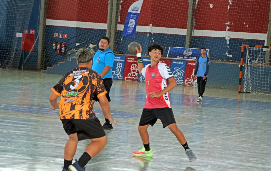 Três Lagoas estreia com vitórias no 1º dia do III Bloco dos Jogos Escolares da Juventude de MS Três Lagoas estreia com vitórias no 1º dia do III Bloco dos Jogos Escolares da Juventude de MS