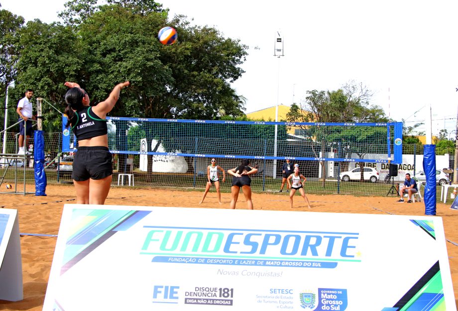 Três Lagoas estreia com vitórias no 1º dia do III Bloco dos Jogos Escolares da Juventude de MS Três Lagoas estreia com vitórias no 1º dia do III Bloco dos Jogos Escolares da Juventude de MS