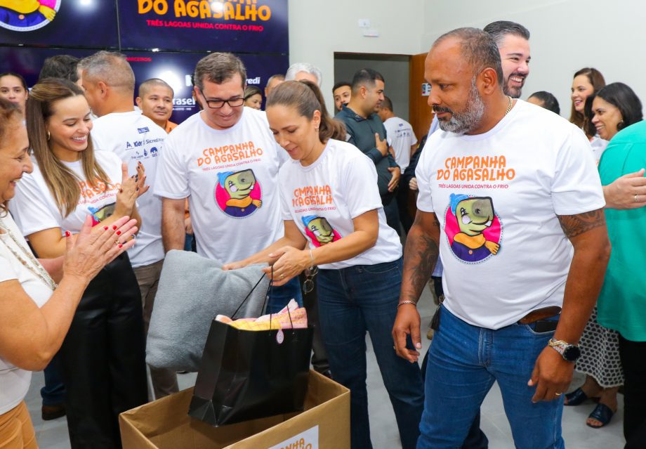 Primeira-dama lança Campanha do Agasalho 2025: “Três Lagoas unida contra o frio!” Primeira-dama lança Campanha do Agasalho 2025: “Três Lagoas unida contra o frio!”
