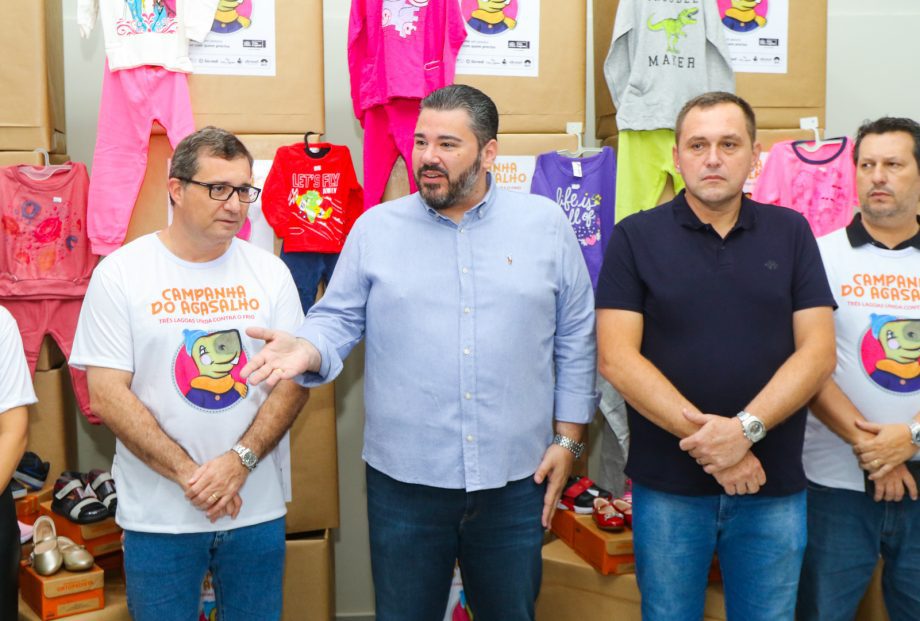 Primeira-dama lança Campanha do Agasalho 2025: “Três Lagoas unida contra o frio!” Primeira-dama lança Campanha do Agasalho 2025: “Três Lagoas unida contra o frio!”