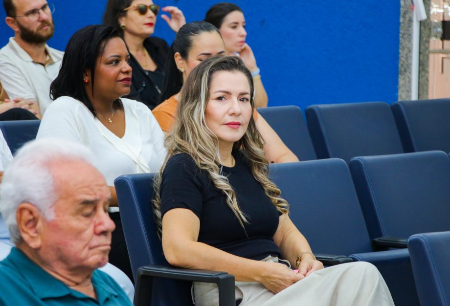 Novos conselheiros tomam posse para mandatos de dois anos