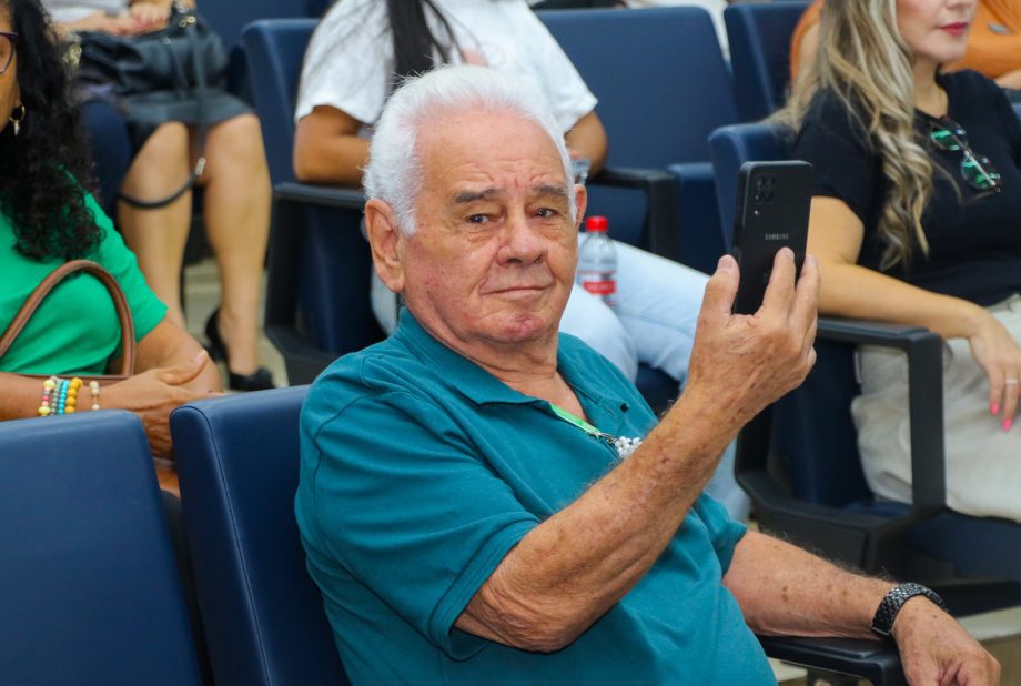 Novos conselheiros tomam posse para mandatos de dois anos
